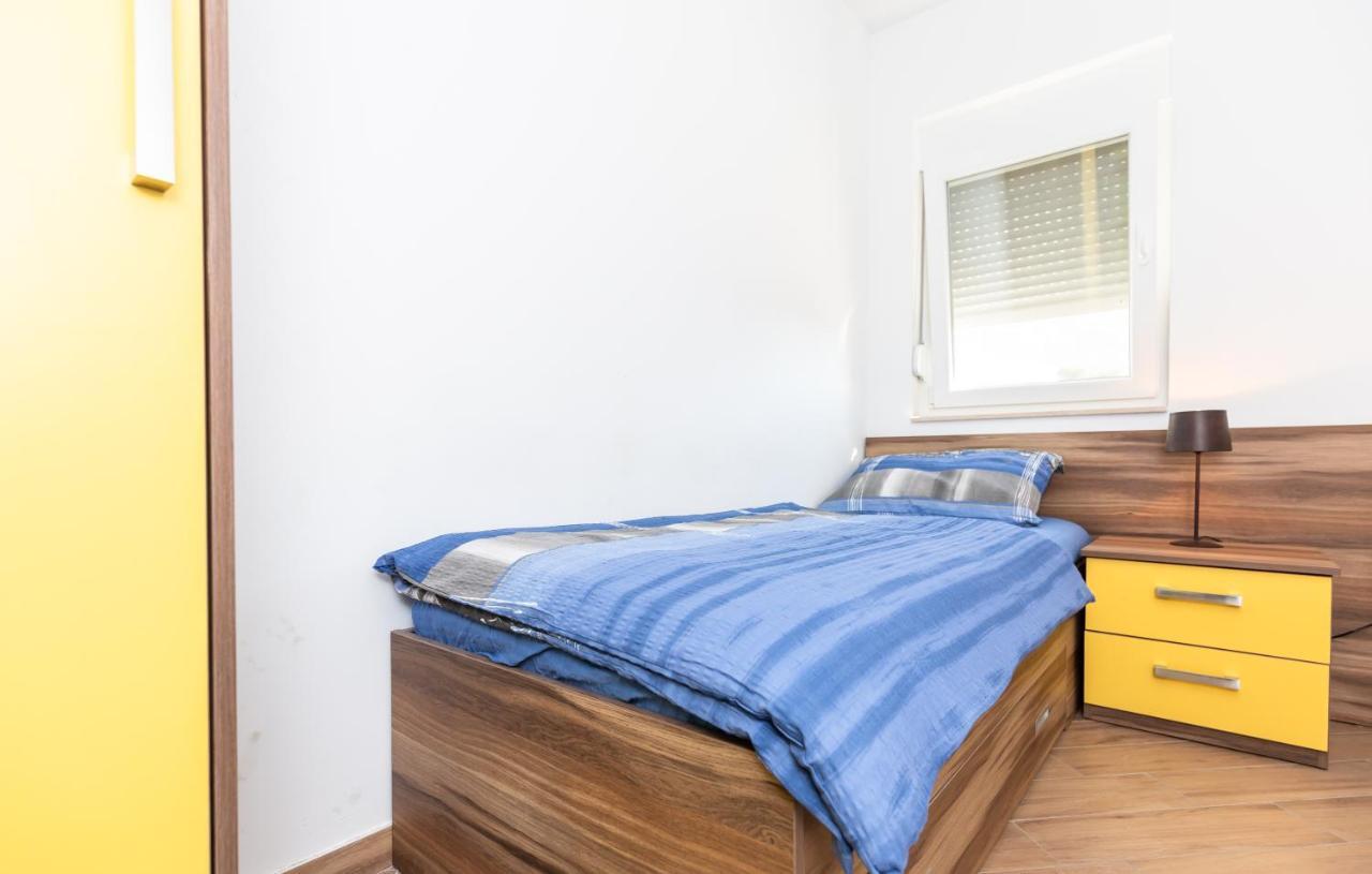 Andela 2 Apartment Макарска Екстериор снимка